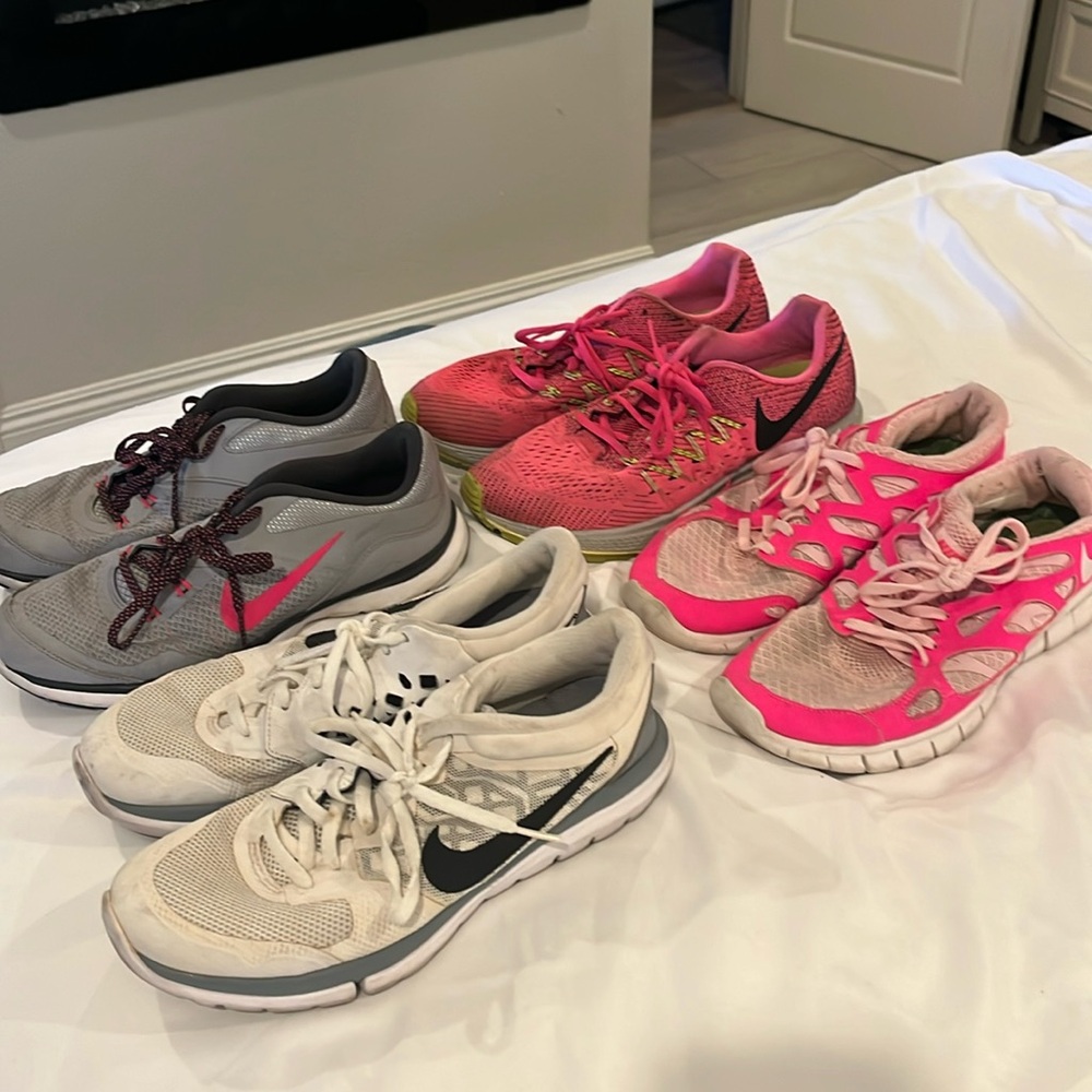 Nike Running Shoes - Lot of 4 Pairs!